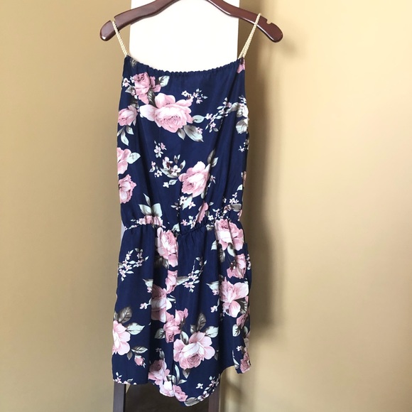 Floral Romper - Picture 3 of 5